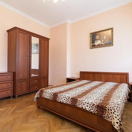 Apartment On Dudayeva 17 Lwów Zewnętrze zdjęcie
