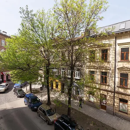 Apartment On Dudayeva 17 Lwów Zewnętrze zdjęcie