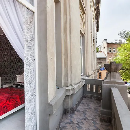 Apartment On Dudayeva 17 Lwów Zewnętrze zdjęcie