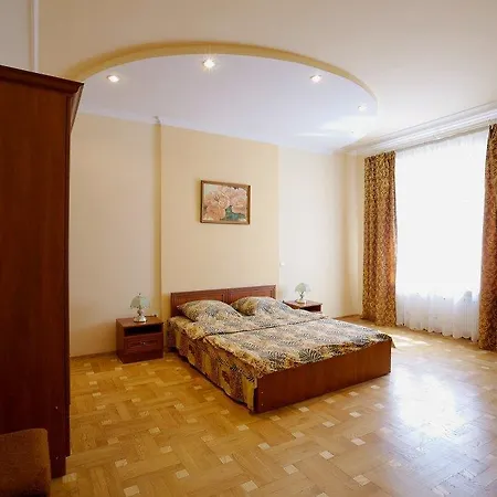 Apartment On Dudayeva 17 Lwów Zewnętrze zdjęcie
