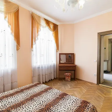 Apartment On Dudayeva 17 Lwów Zewnętrze zdjęcie