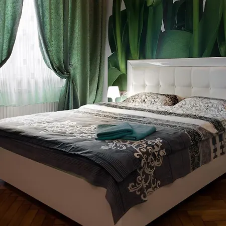 Apartment On Dudayeva 17 Lwów Zewnętrze zdjęcie