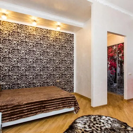Apartment On Dudayeva 17 Lwów Zewnętrze zdjęcie