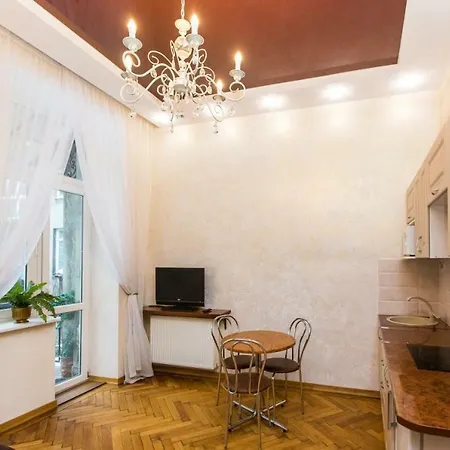 Apartment On Dudayeva 17 Lwów Zewnętrze zdjęcie