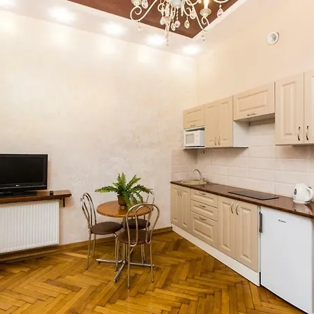 Apartment On Dudayeva 17 Lwów Zewnętrze zdjęcie