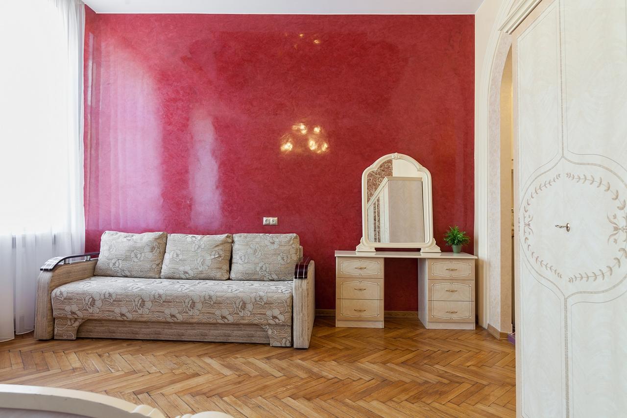 On Dudayeva 17 Apartment Lviv