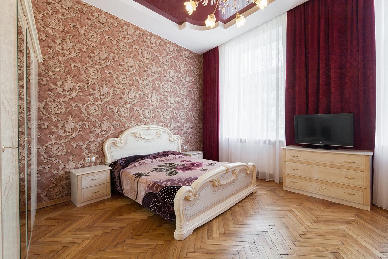On Dudayeva 17 * Lviv