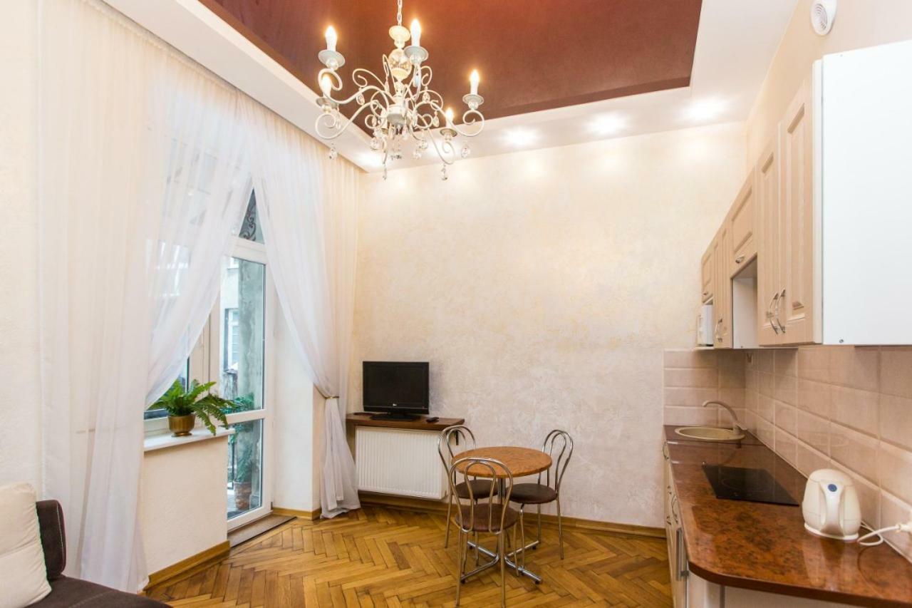 Apartment On Dudayeva 17